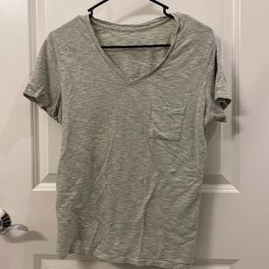 Striped V-neck t-shirt with front pocket